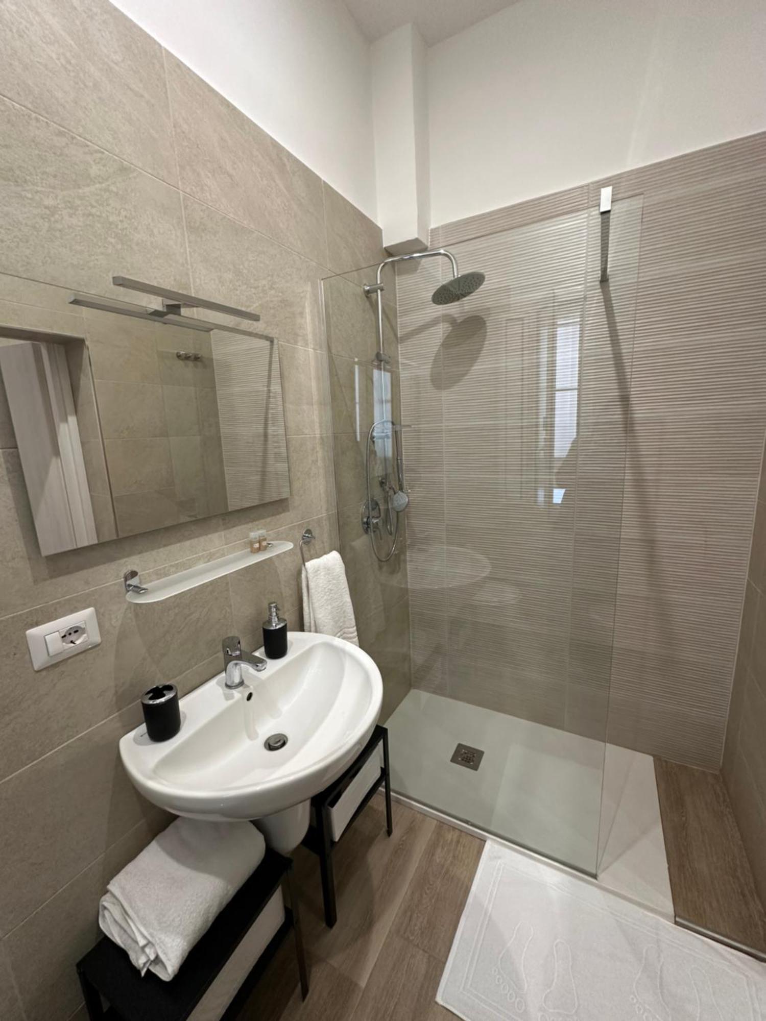 Rosas Guest House - La Cementina Bari Exterior foto
